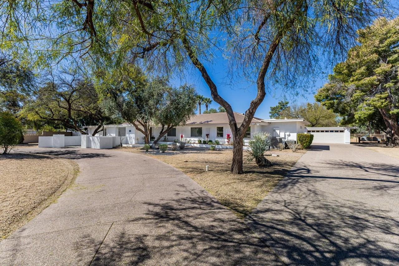 11832 N Oakhurst Way - Photo 3 of 50