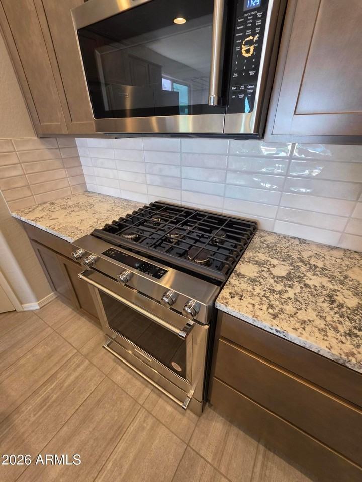 7128 W Coles Rd - Photo 5 of 38