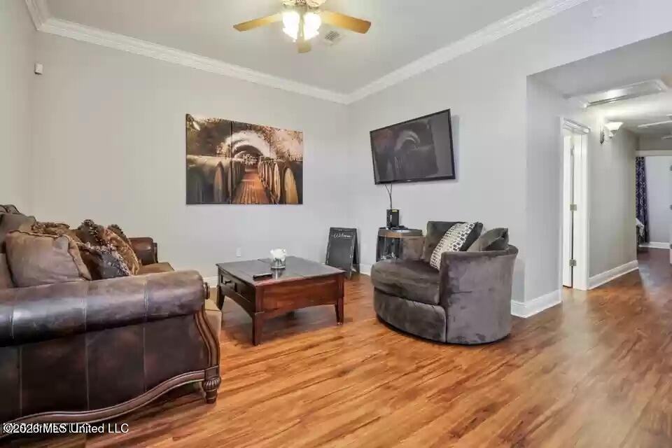 699 Dunbar Ave - Photo 6 of 13