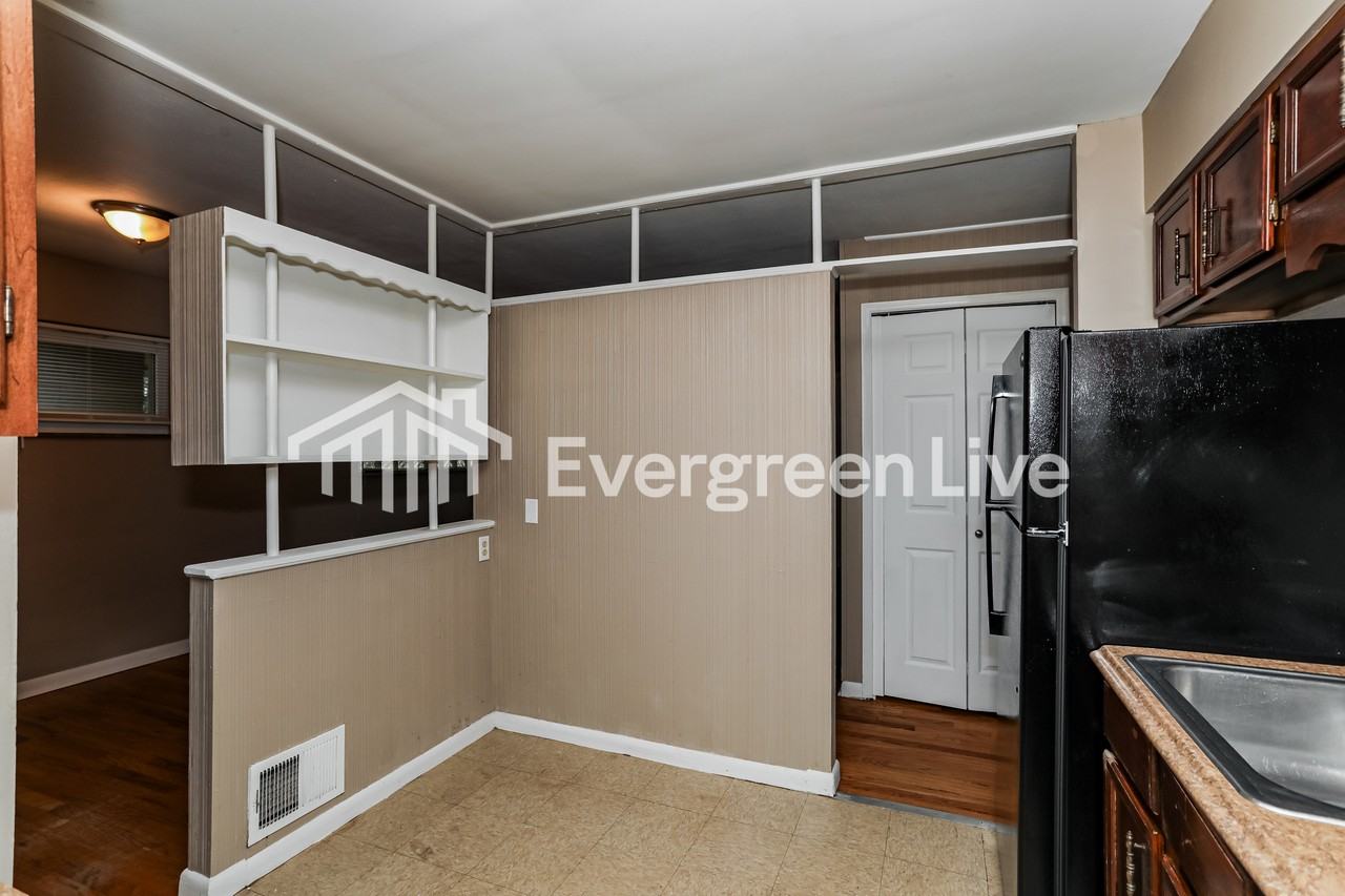 2030 Faywood Dr - Photo 7 of 15