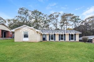 featured image of 515 Chatsworth Dr