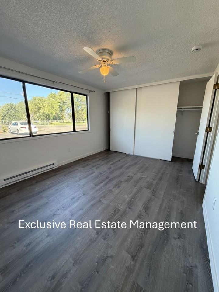 Cedar Garden Apartments 4500 - Photo 3 of 18