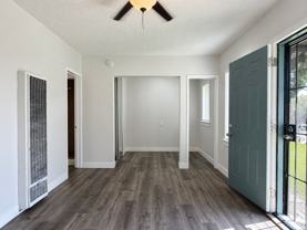 LB2825 - Photo 1 of 1
