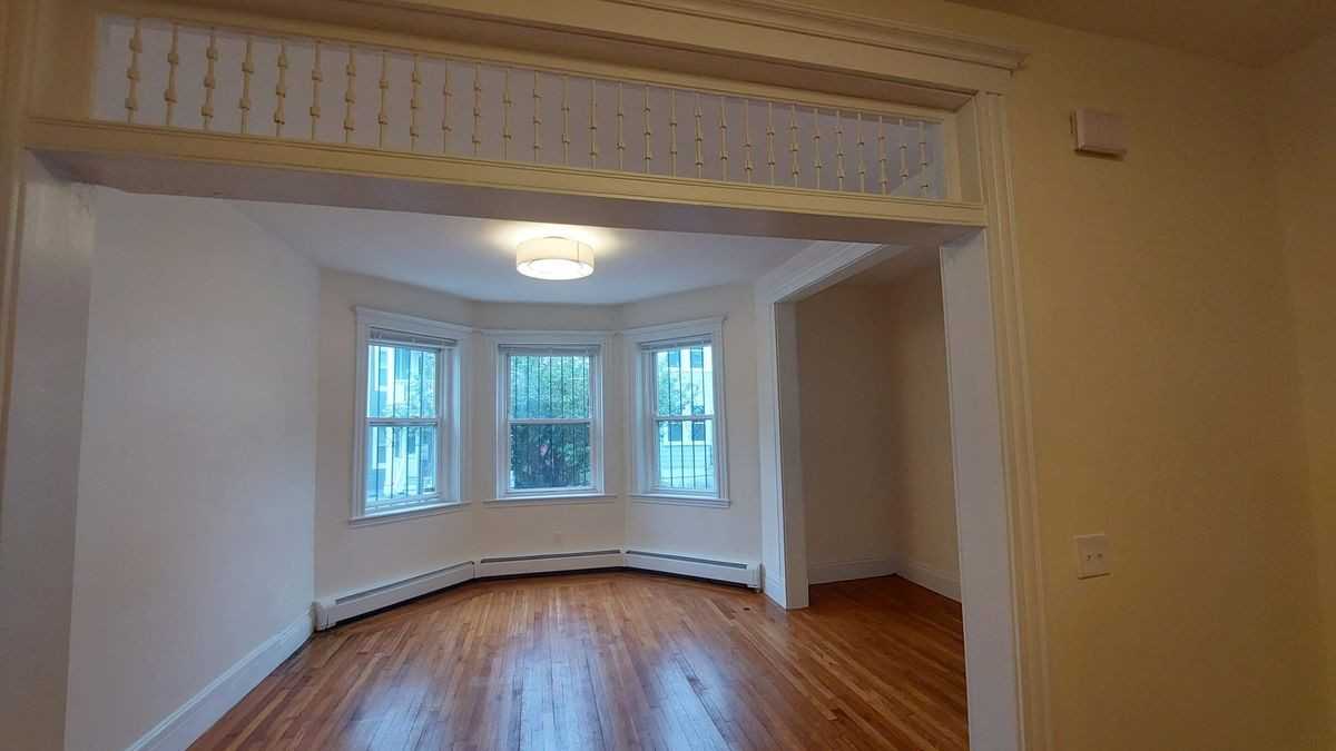 6 Wabeno St - Photo 4 of 18