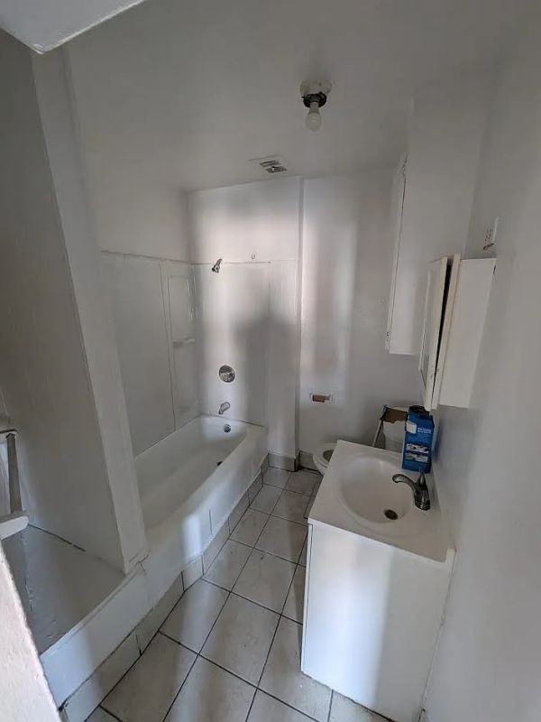 245 Brooks St ##3r - Photo 3 of 5