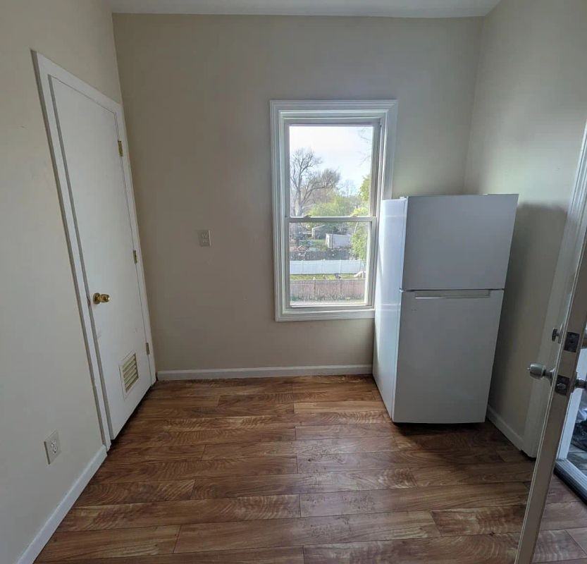 928 Hancock Ave - Photo 2 of 7