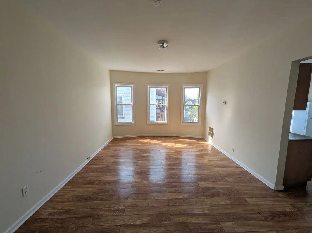 928 Hancock Ave - Photo 6 of 7