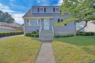 180 Vanderburgh Ave - Photo 1 of 1