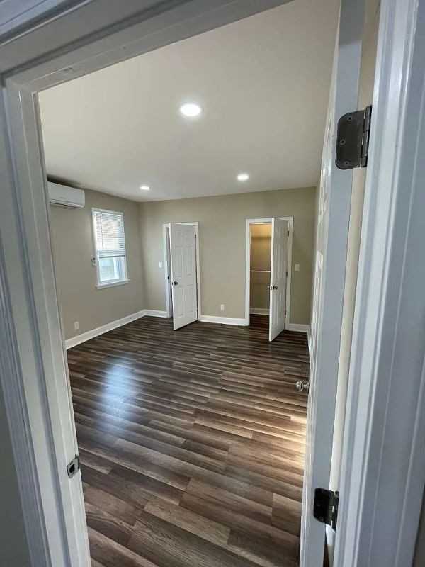 95 Hawthorne Ave - Photo 6 of 7