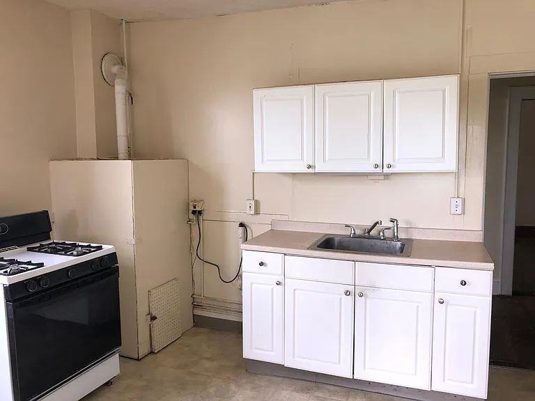 86 Winthrop St - Photo 2 of 12