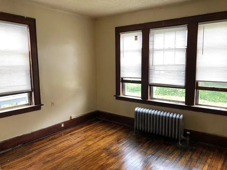 86 Winthrop St - Photo 6 of 12