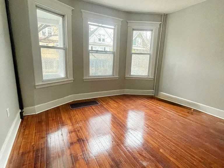 48 Pardee Pl - Photo 2 of 8