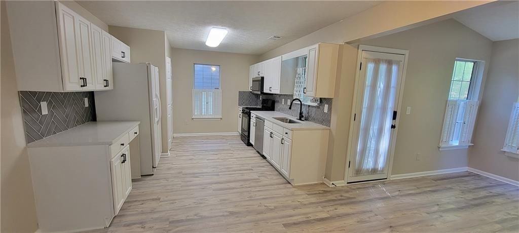 3324 Benthollow Ln - Photo 5 of 16