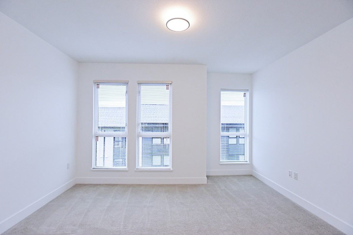 9278 Slopes Mews - Photo 4 of 9