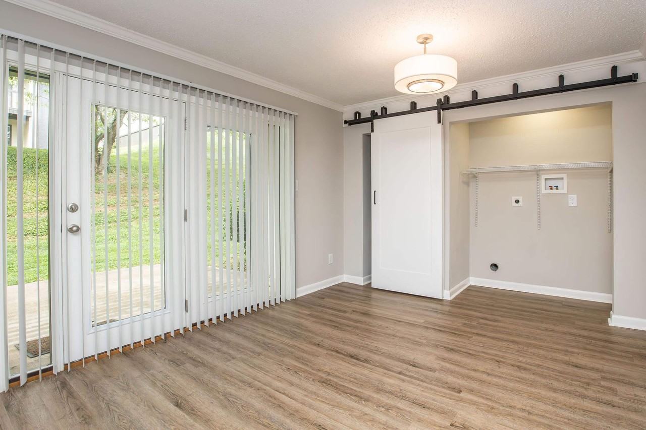 Kingston Pointe Apartments - Photo 6 of 50