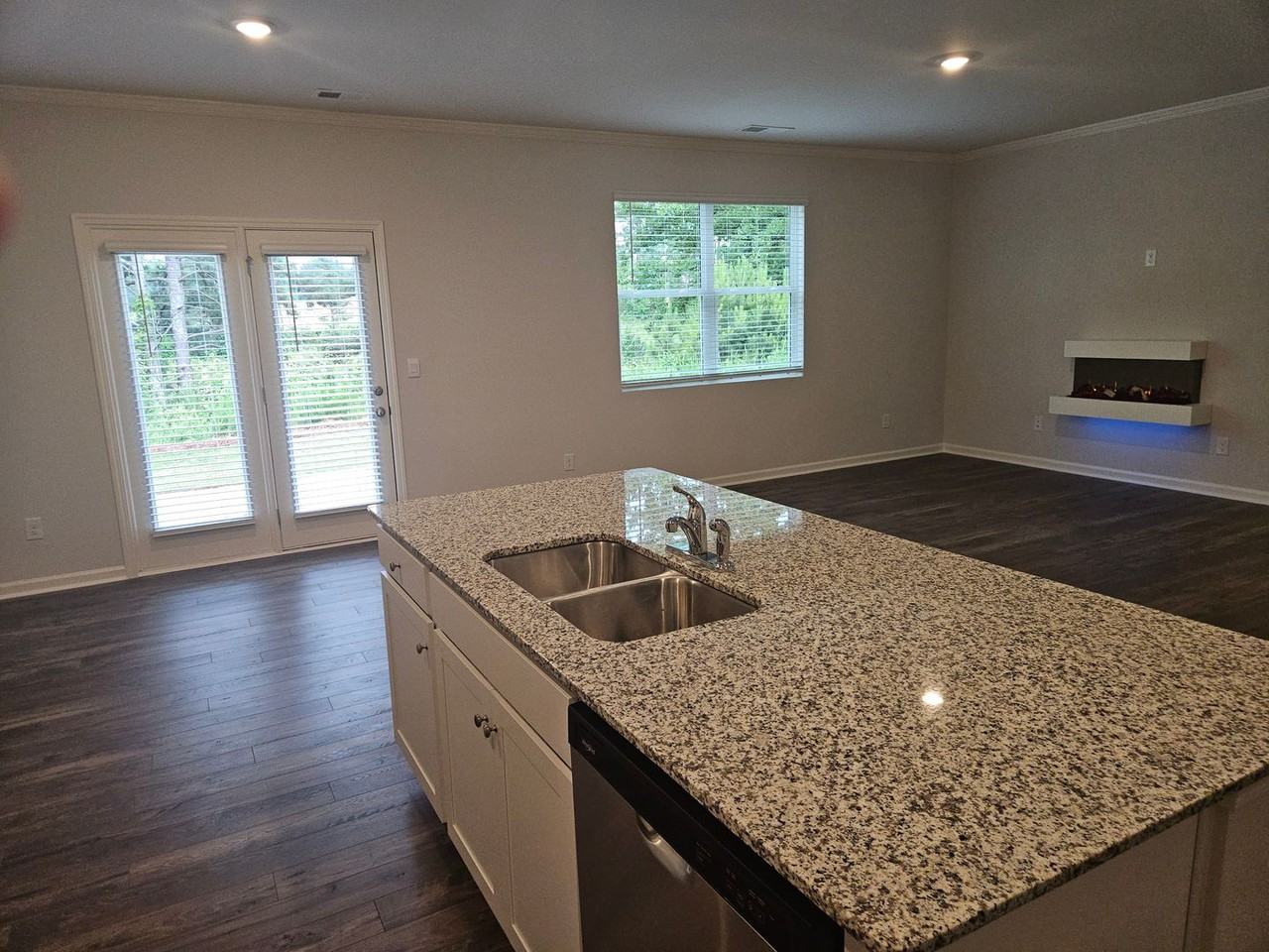 306 Thompson Ridge Ln - Photo 5 of 14