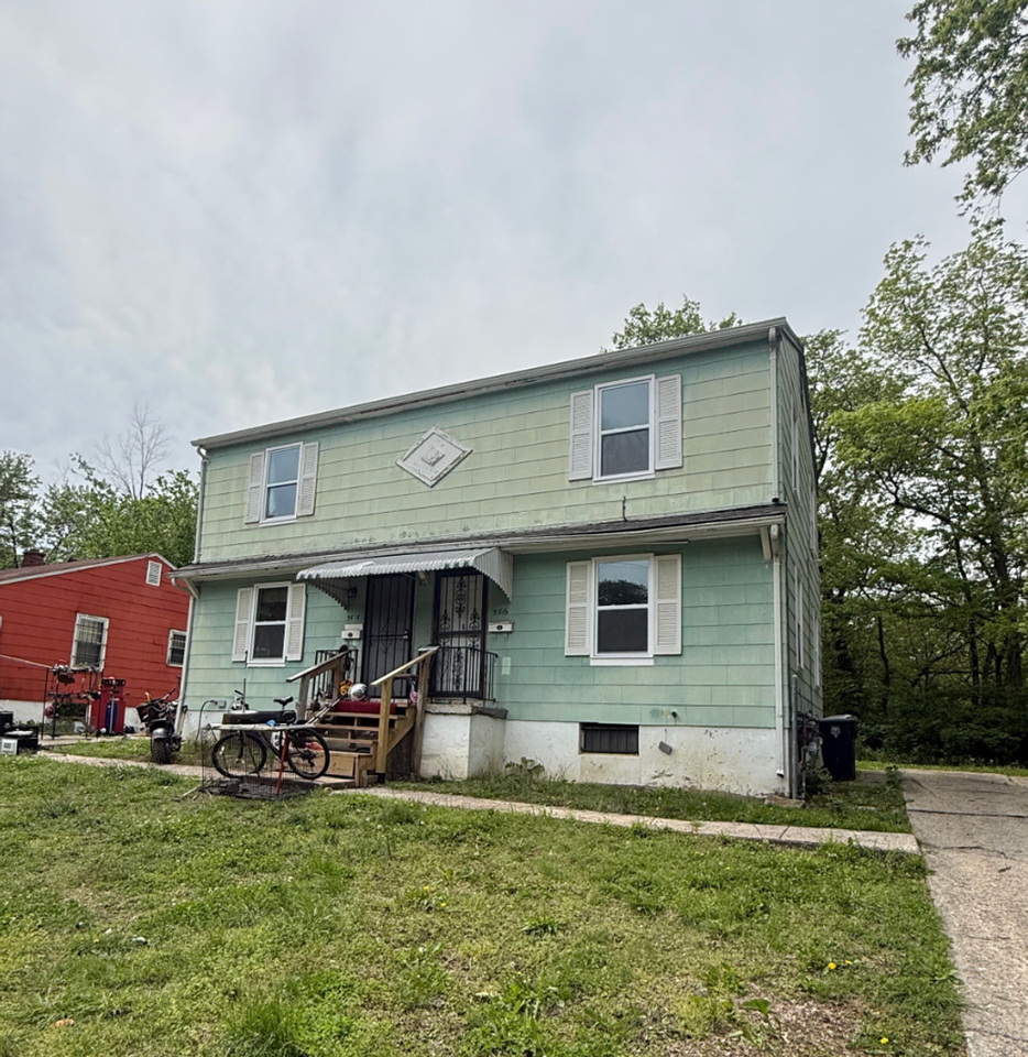 5816 Bellefontaine Ave
