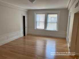 464-466 Commonwealth Ave. & Charlesgate #707 - Photo 1 of 1