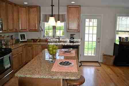 183 Summer St - Photo 7 of 13