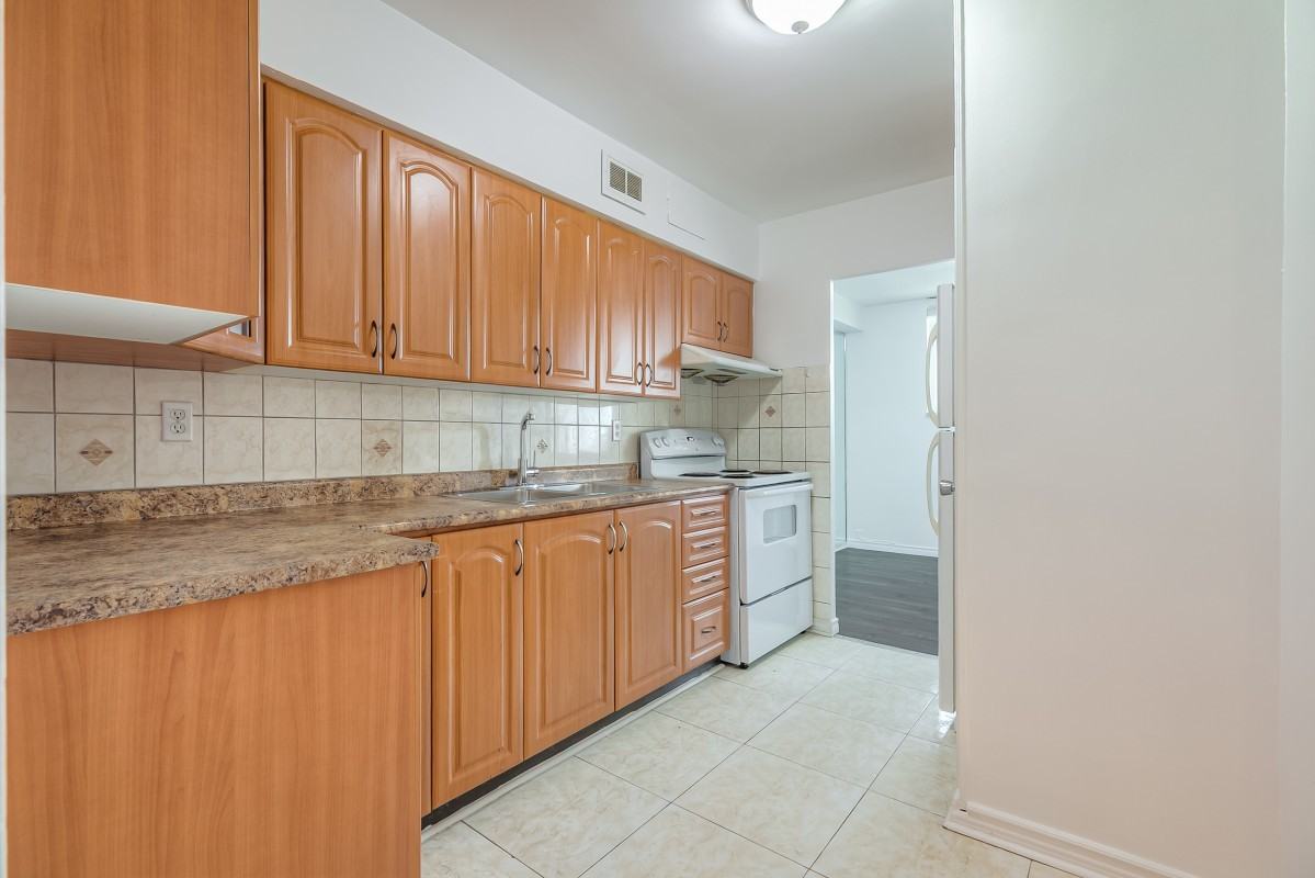 1350 York Mills Rd #1802 - Photo 2 of 50