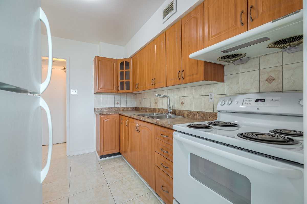 1350 York Mills Rd #1802 - Photo 3 of 50