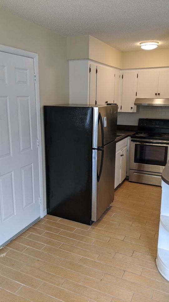 311 Nisbet Street - Photo 5 of 6