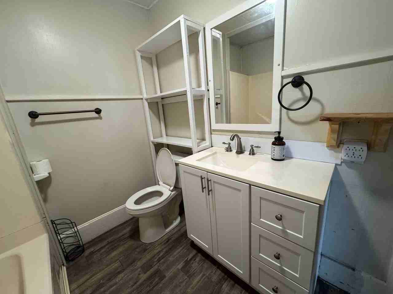 14800 14800 N HWY 144 - Photo 3 of 13