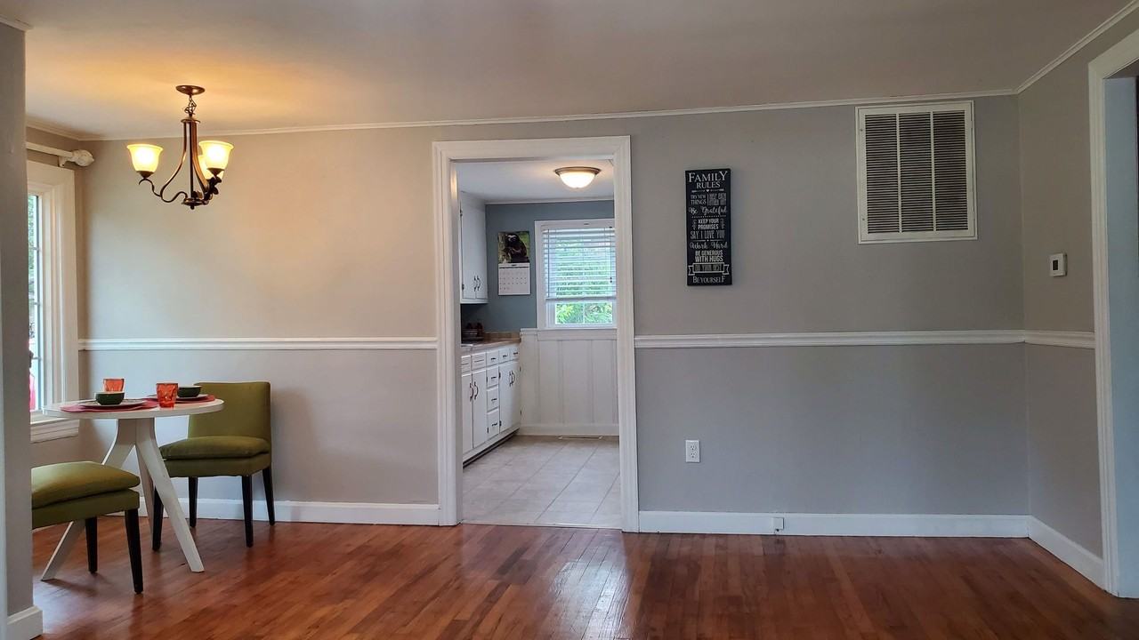 225 S 15th St - Photo 2 of 29