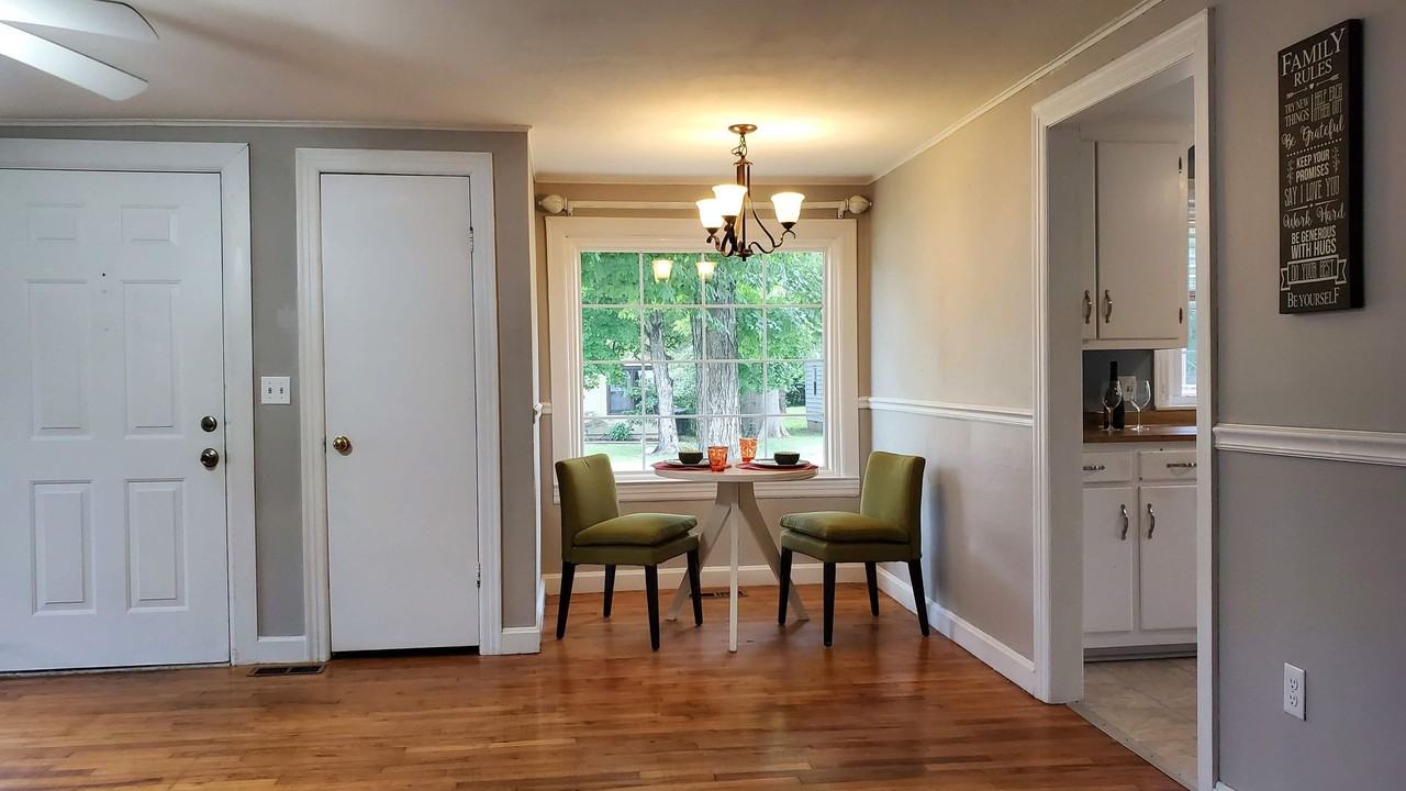 225 S 15th St - Photo 3 of 29