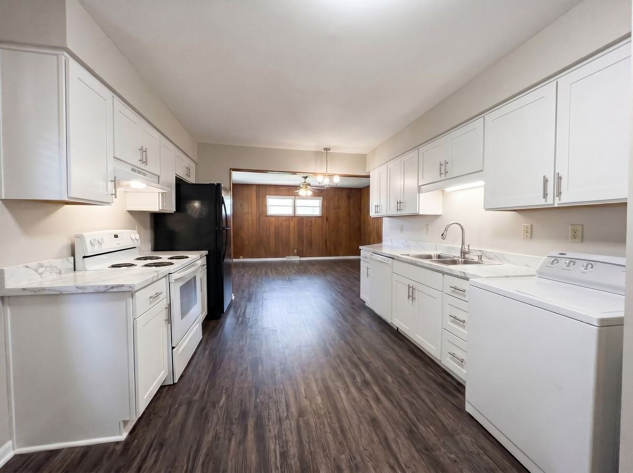 1936 Frisco Ave - Photo 2 of 7