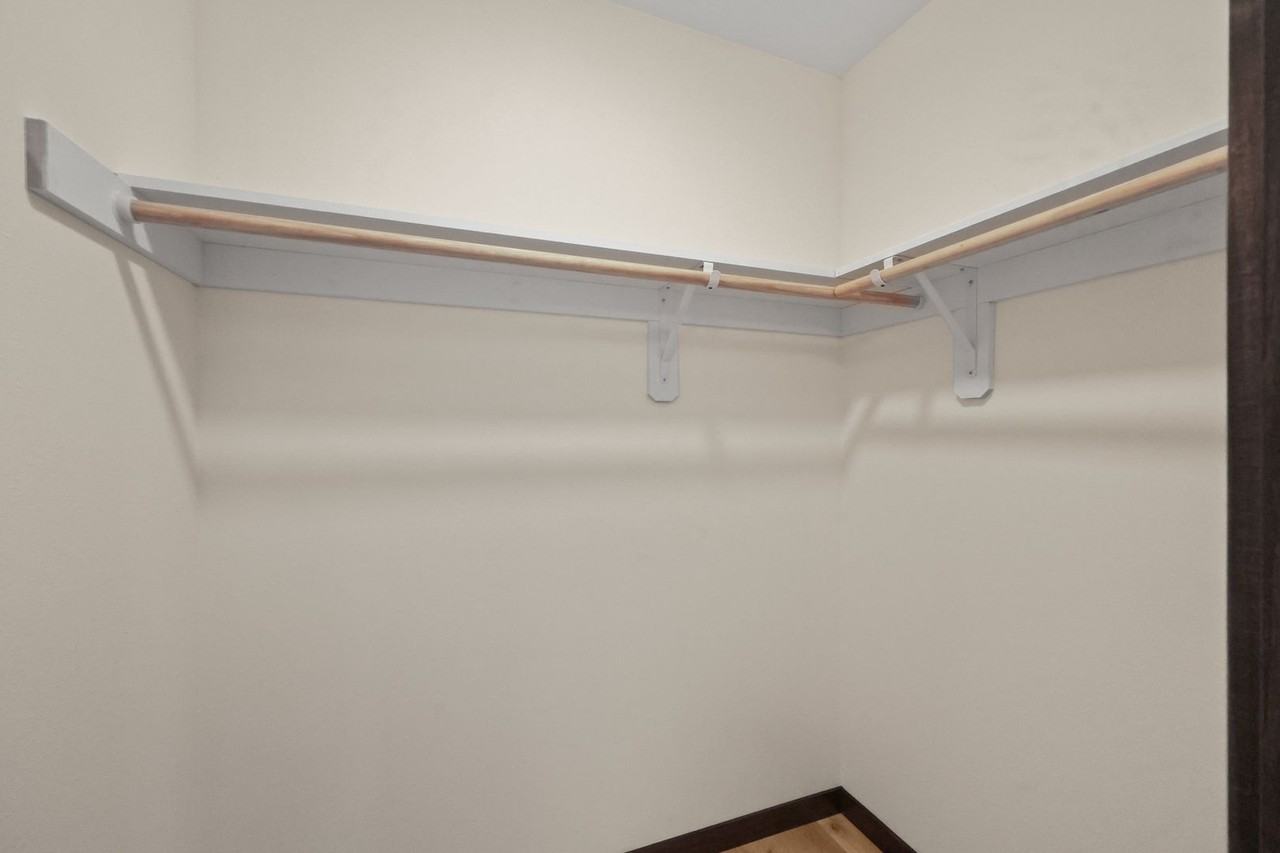 205 4th Ave N - Photo 7 of 13