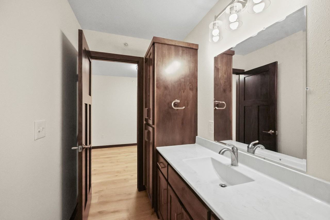 207 4th Ave N - Photo 5 of 14