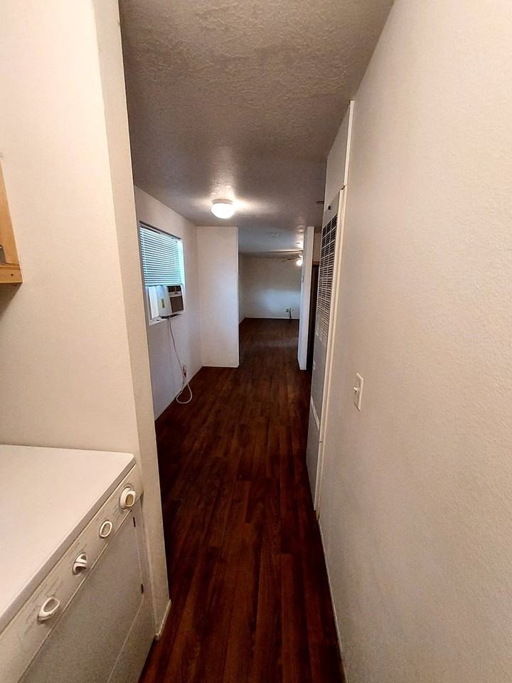 3959 Cartwright St - Photo 4 of 7