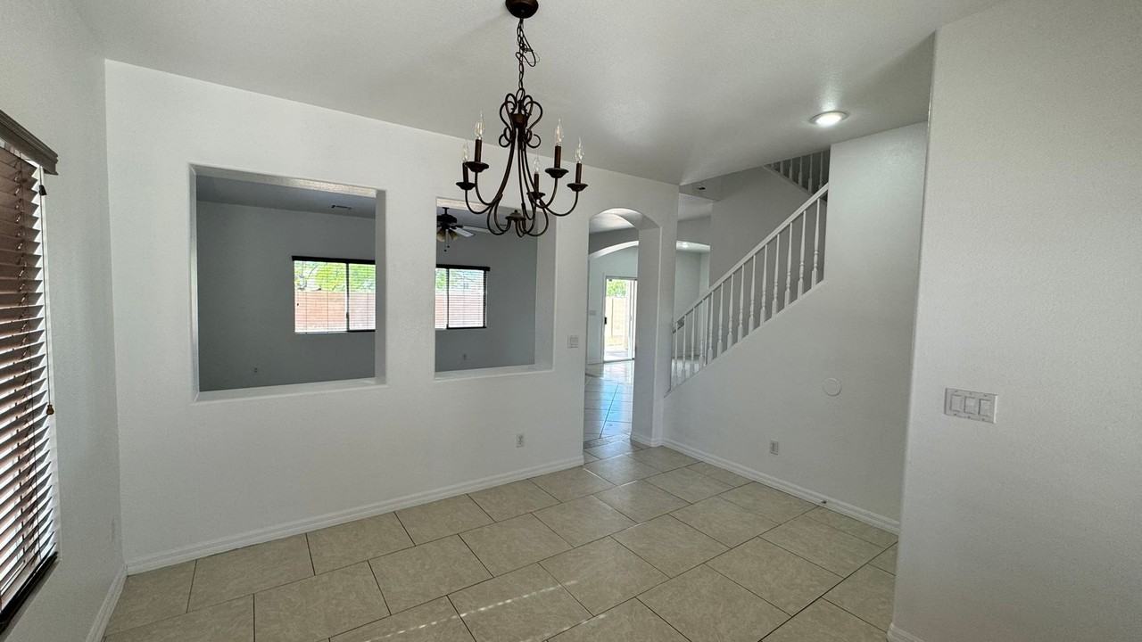 1013 Malibu Sands Ave - Photo 6 of 28