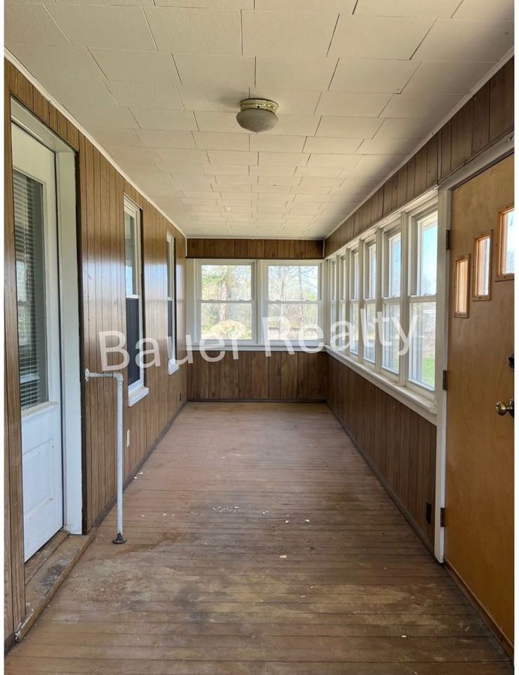 1300 Myers Ave - Photo 5 of 28