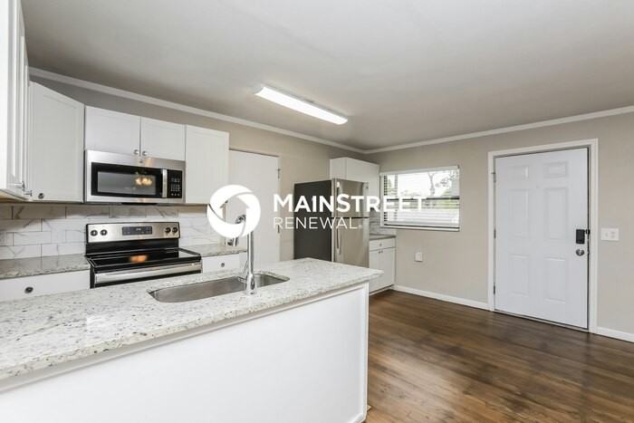 221 Edwards Ave - Photo 5 of 16