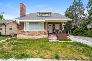 featured image of 2943 Porter Ave