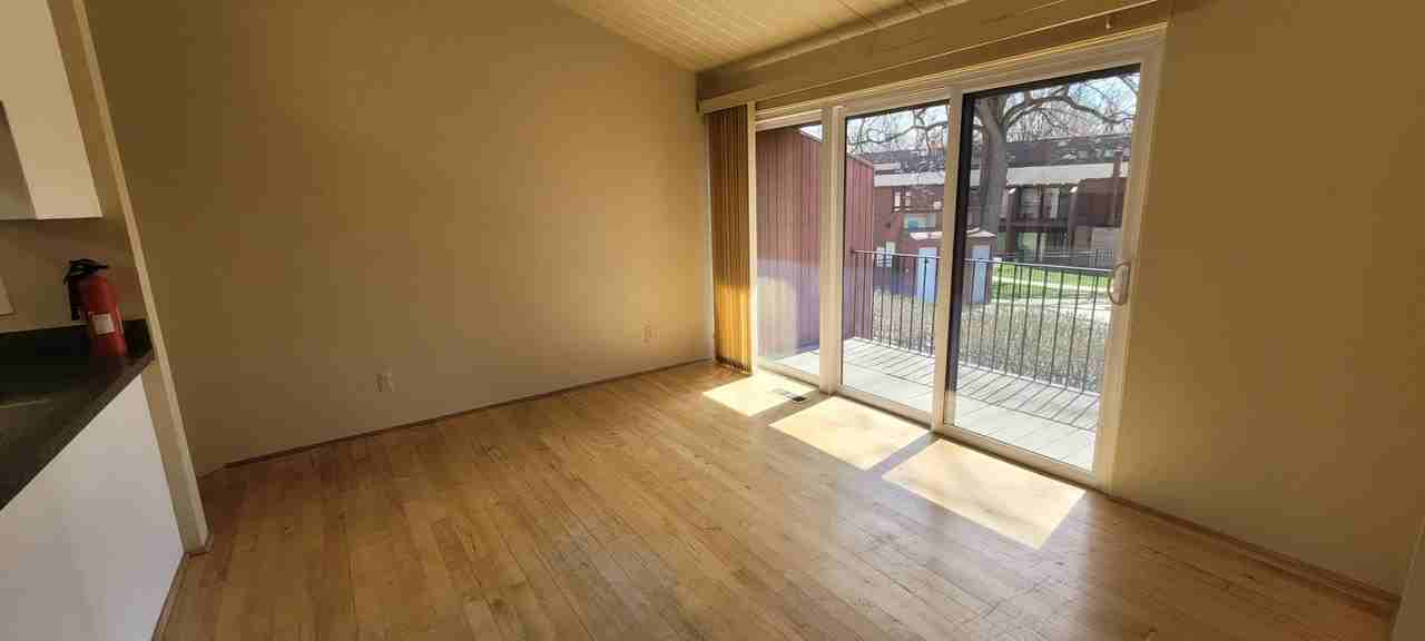 2403 Packard St #36 - Photo 4 of 17