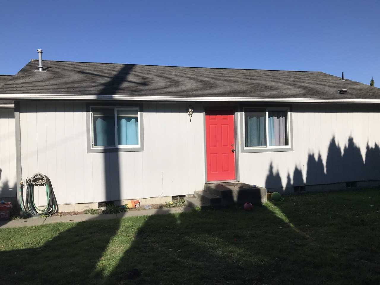 750 Westpoint Ct - Photo 2 of 10