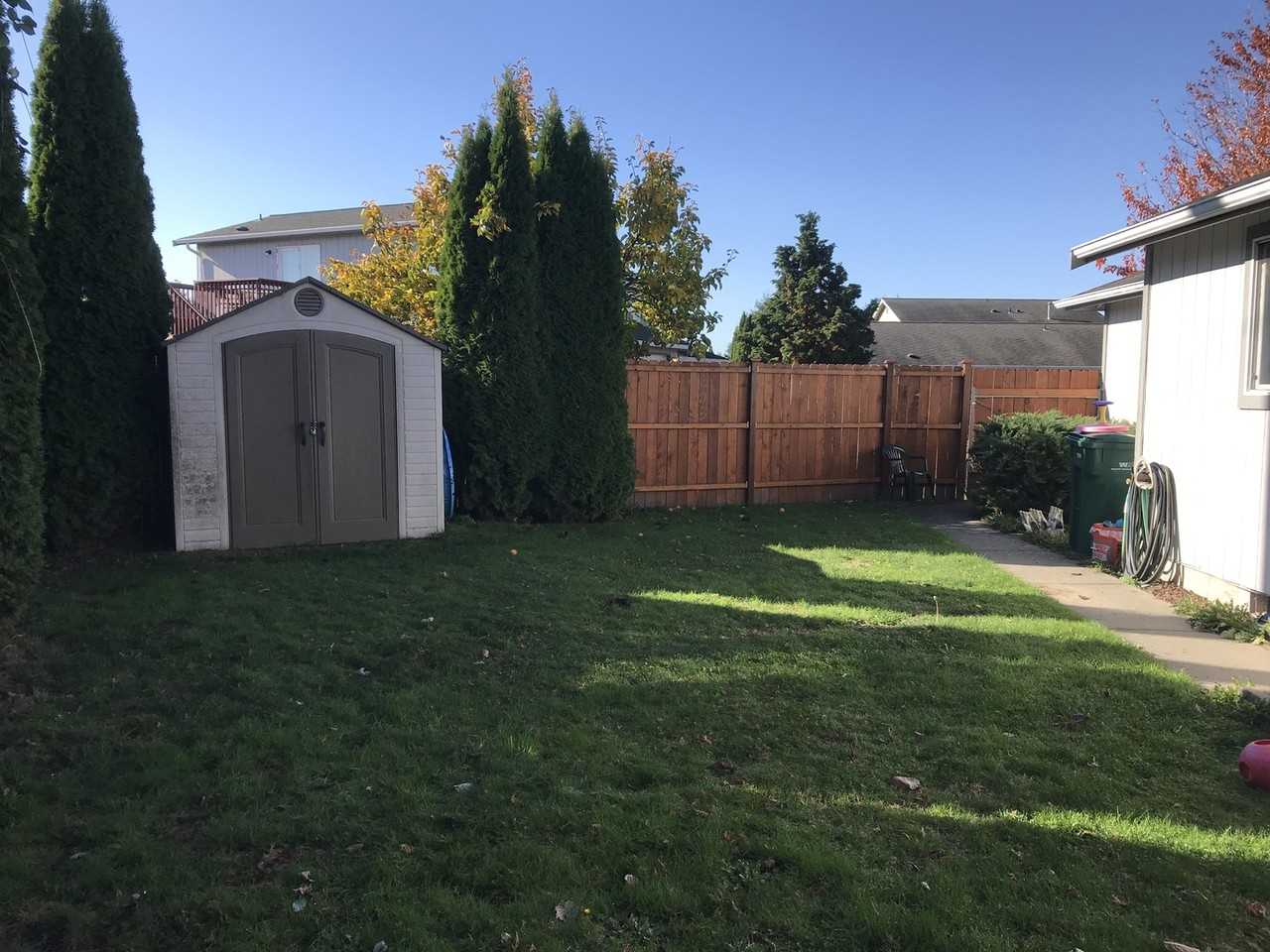 750 Westpoint Ct - Photo 3 of 10