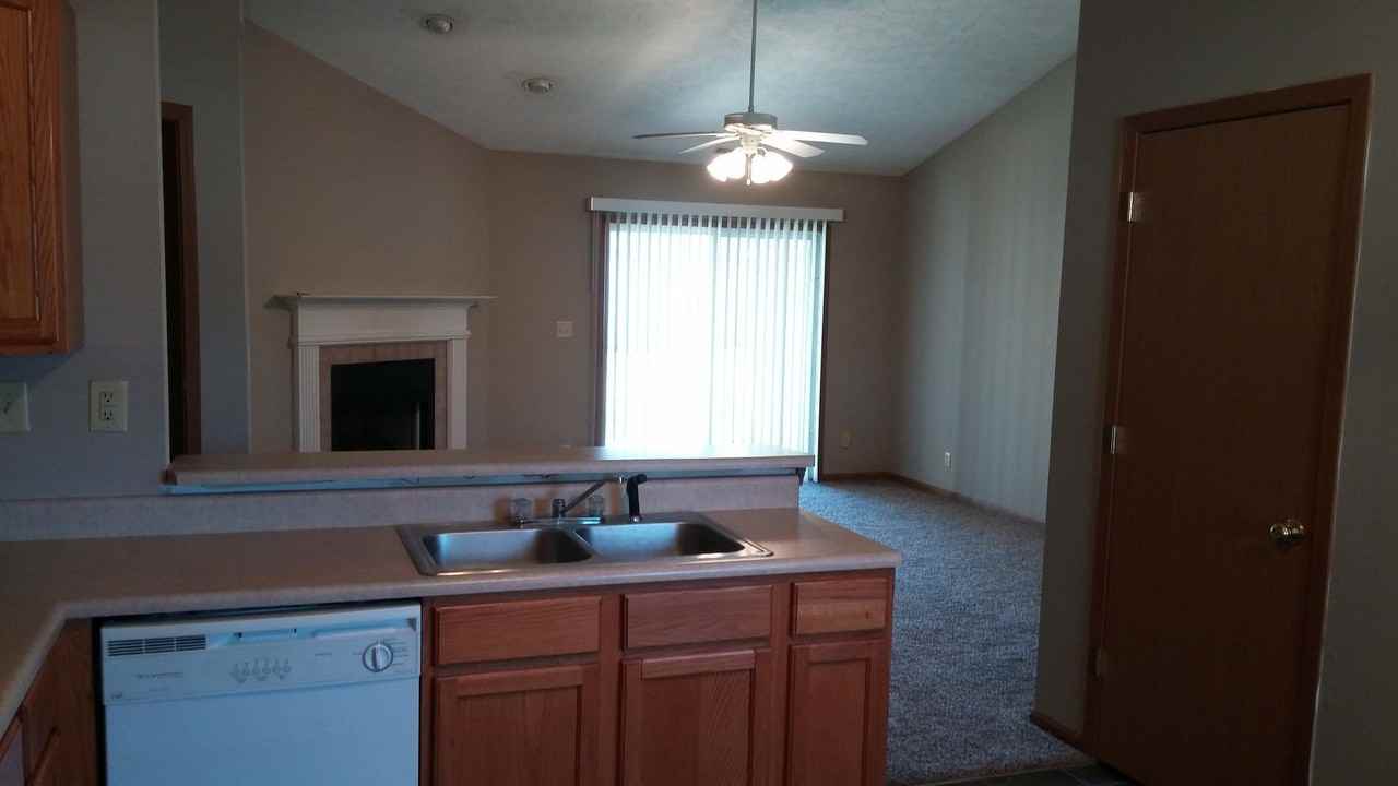3230 Mendel Dr - Photo 2 of 8