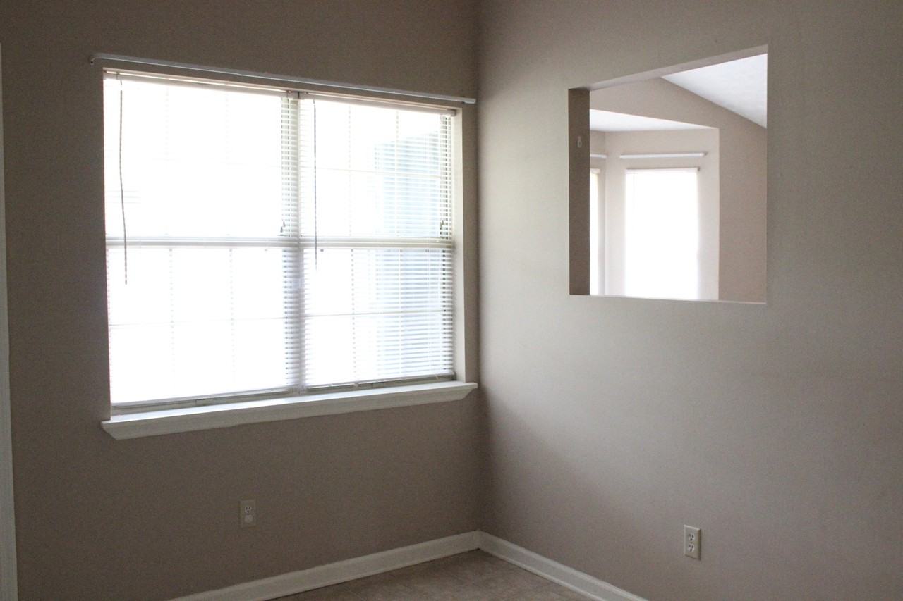 69 Pamela Dr - Photo 5 of 32
