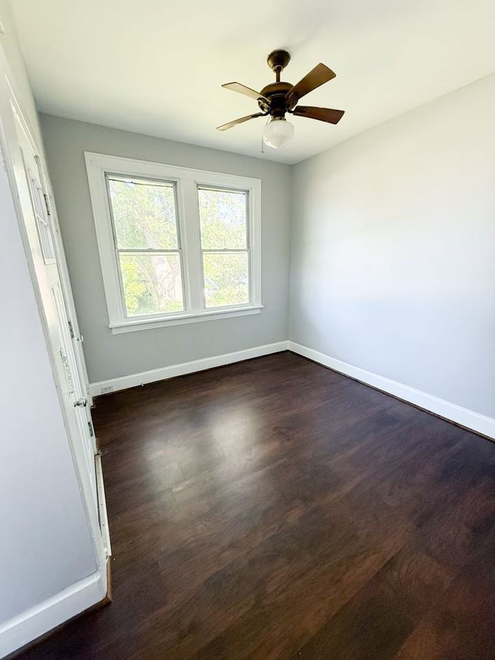 4455 S 38th St - Photo 2 of 5