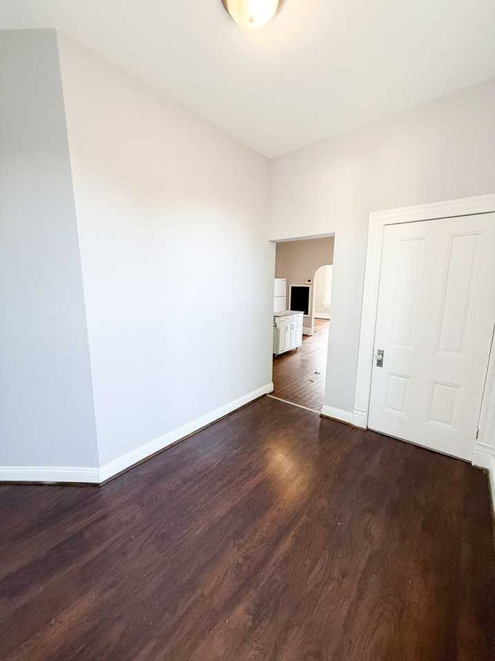 4455 S 38th St - Photo 5 of 5
