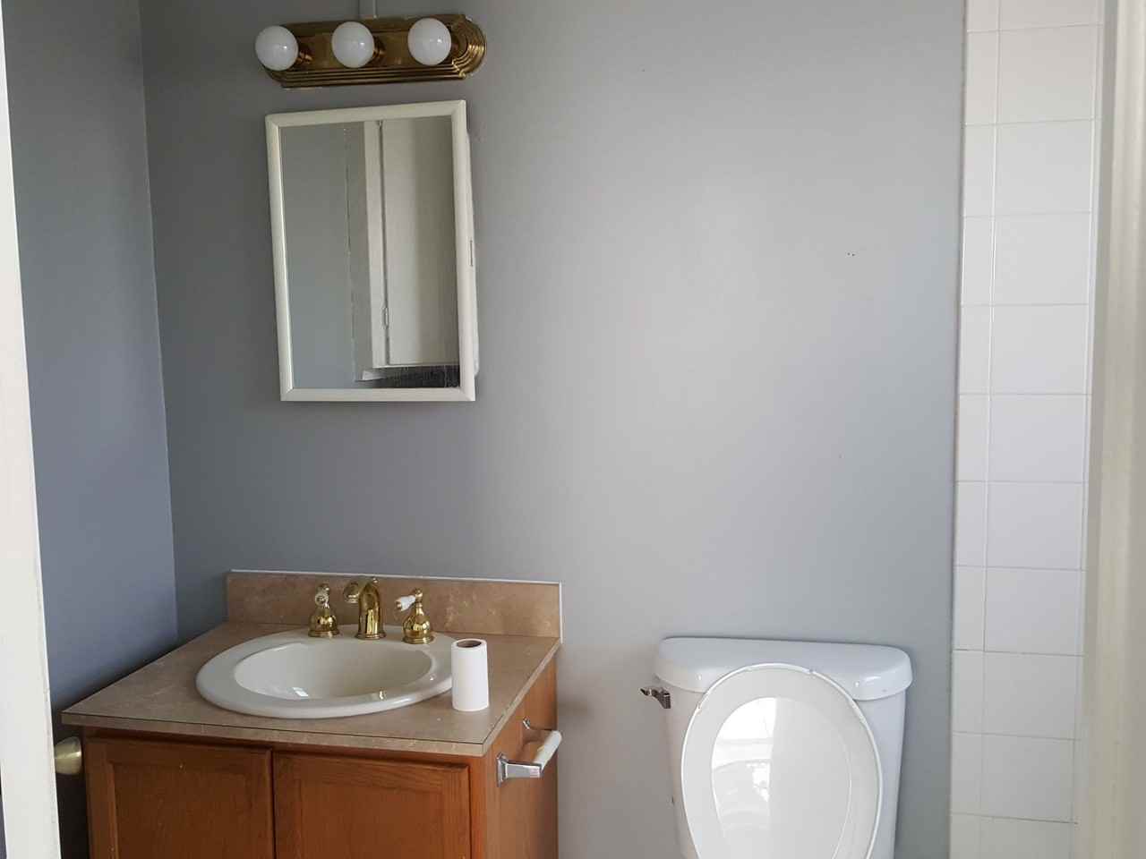532 W Desoto St - Photo 3 of 6