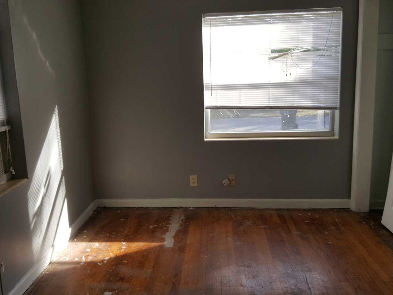 532 W Desoto St - Photo 6 of 6