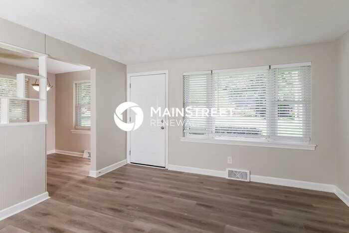 3222 Patricia Dr - Photo 4 of 15