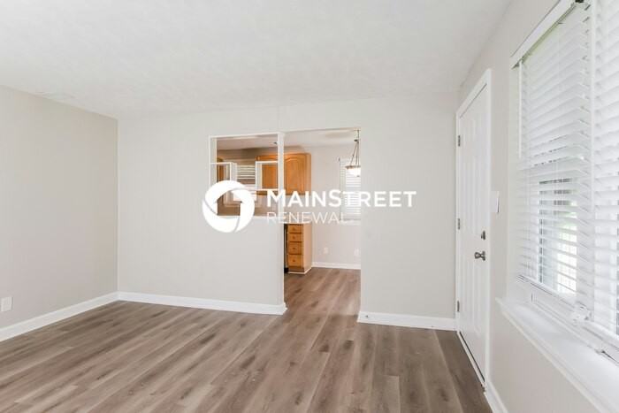 3222 Patricia Dr - Photo 5 of 15