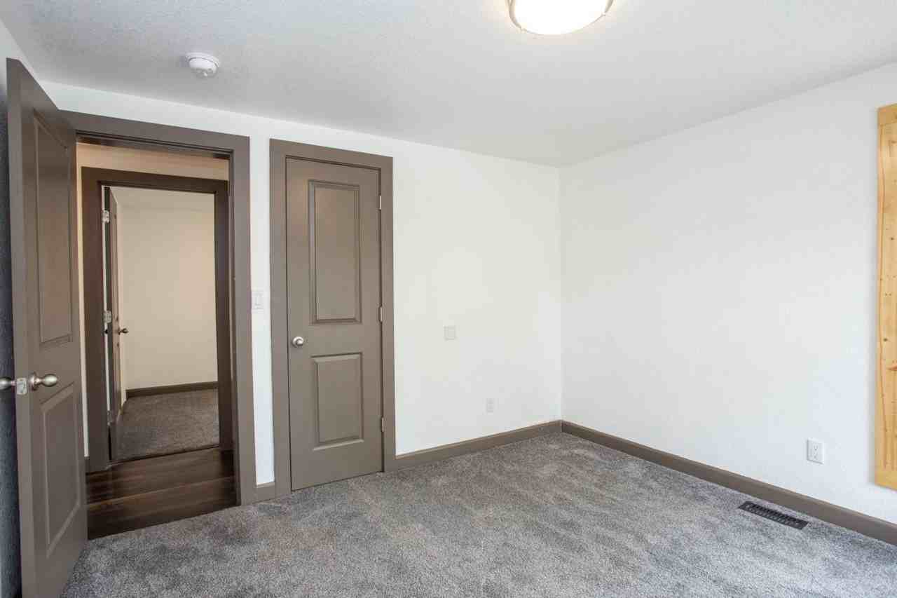106 Reliance Dr - Photo 4 of 25