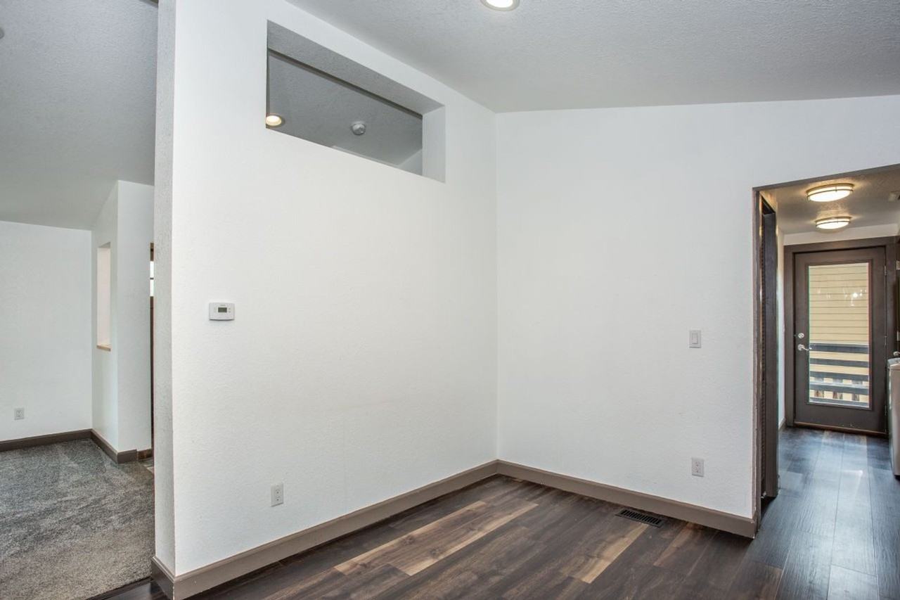 106 Reliance Dr - Photo 6 of 25